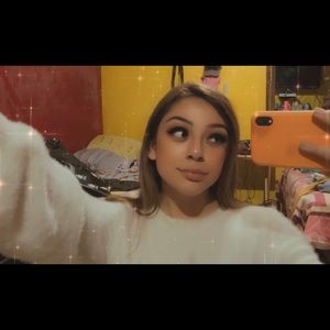 Meet your Posher, Carolina